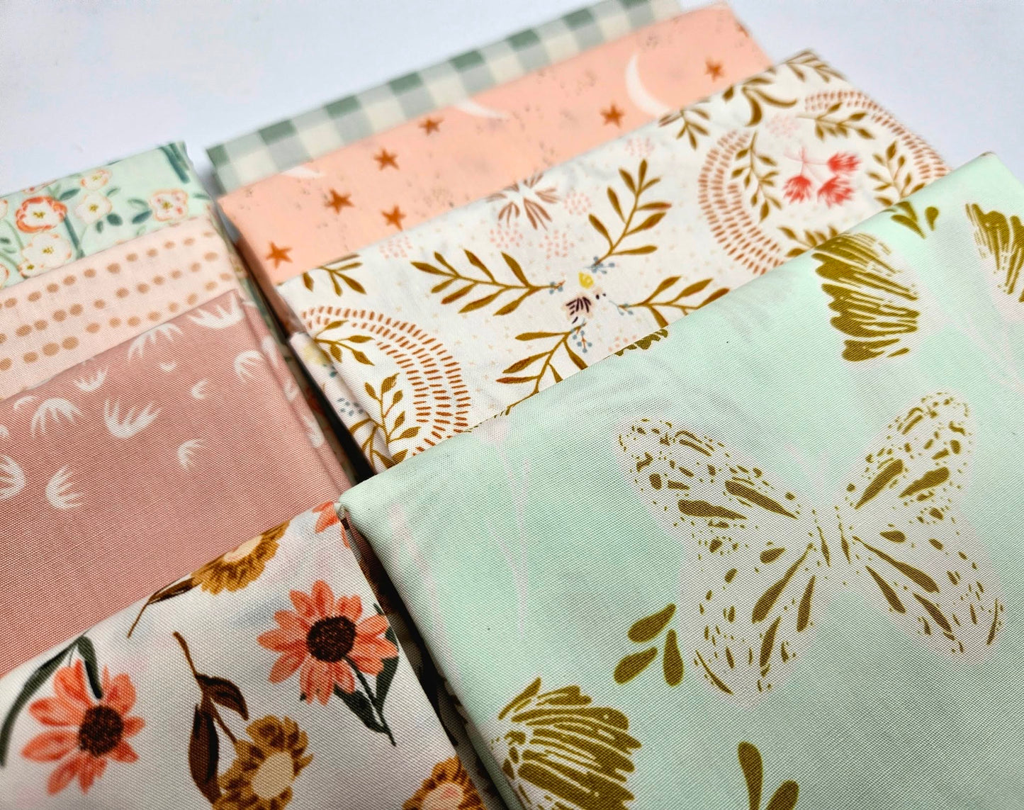 Earthy Floral & Celestial Cotton Fabric Fat Quarter Bundle - Sage, Mint & Peach
