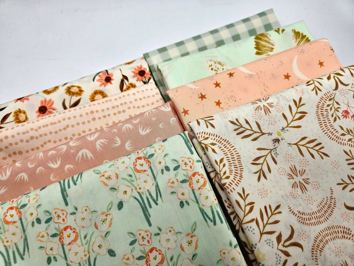 Earthy Floral & Celestial Cotton Fabric Fat Quarter Bundle - Sage, Mint & Peach
