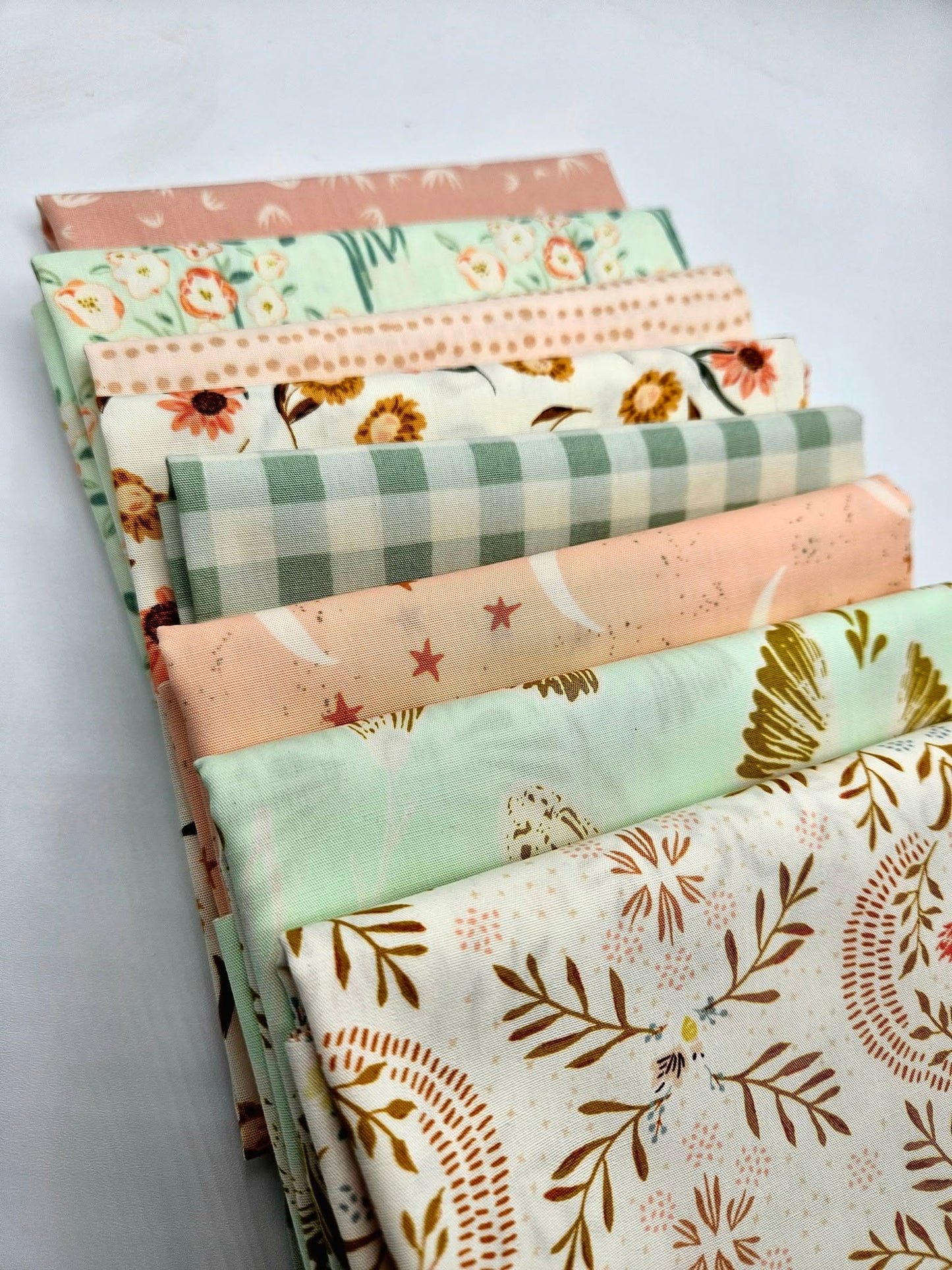 Earthy Floral & Celestial Cotton Fabric Fat Quarter Bundle - Sage, Mint & Peach