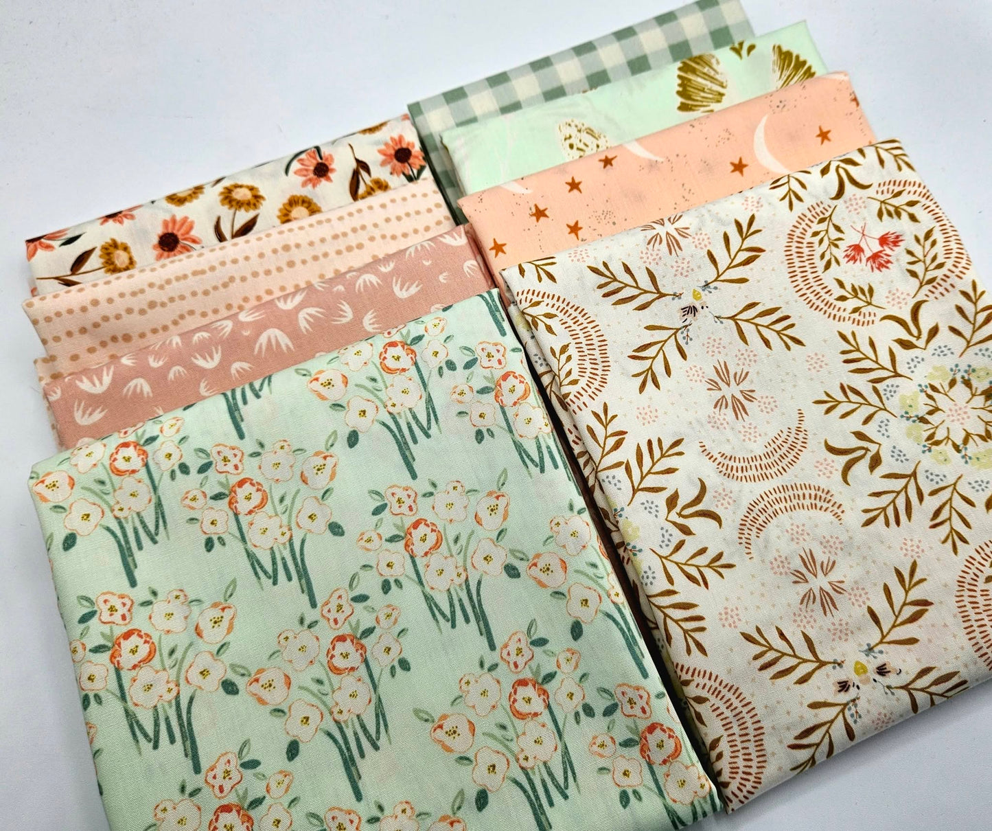Earthy Floral & Celestial Cotton Fabric Fat Quarter Bundle - Sage, Mint & Peach