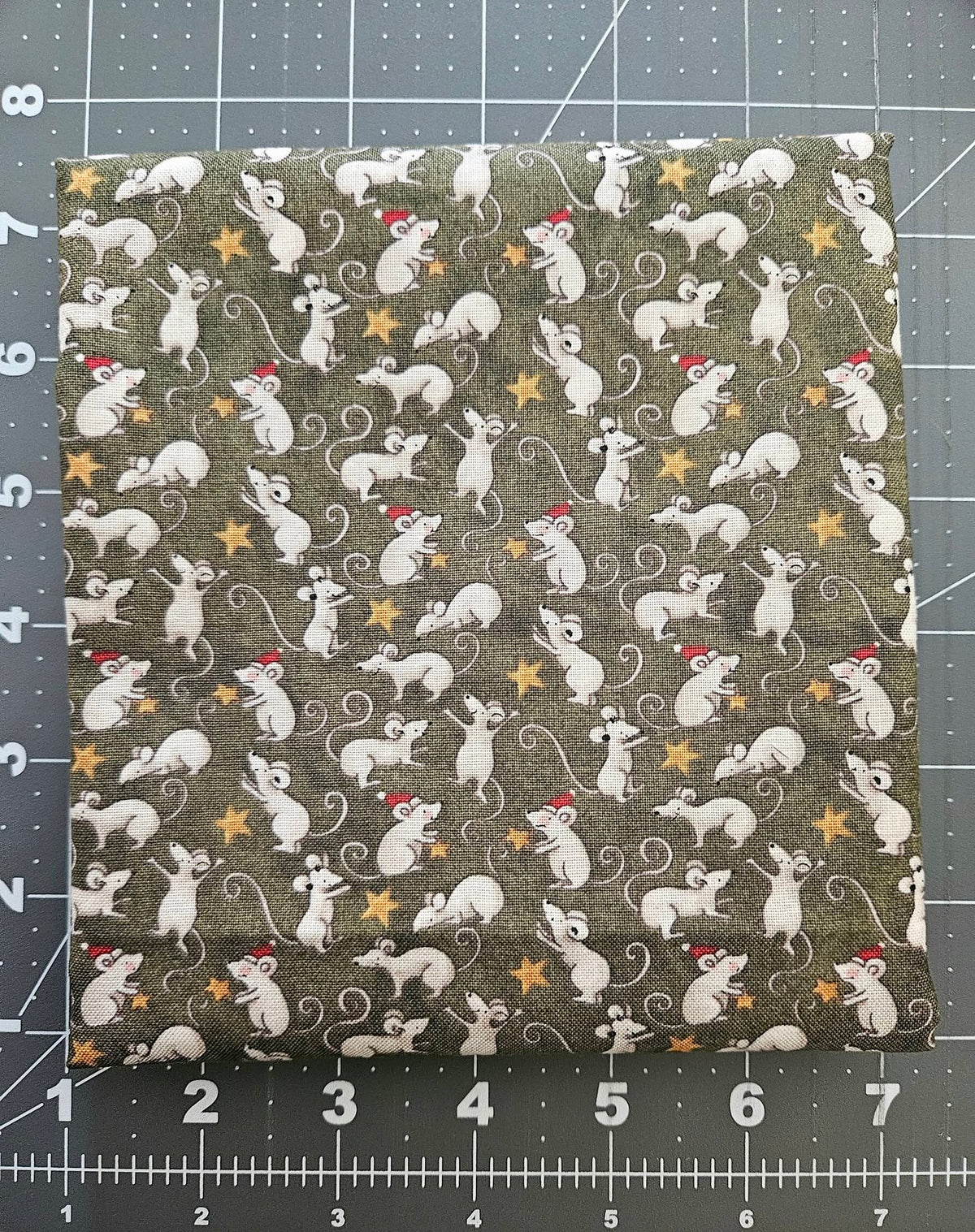 Riley Blake Northern Christmas Theresa Kogut 8 Piece Fat Quarter Fabric Bundle