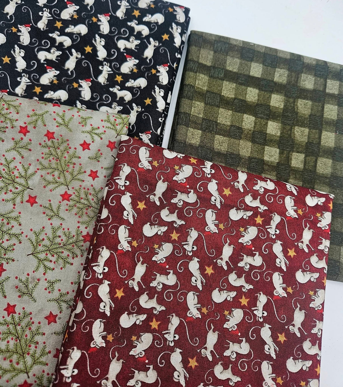 Riley Blake Northern Christmas Theresa Kogut 8 Piece Fat Quarter Fabric Bundle
